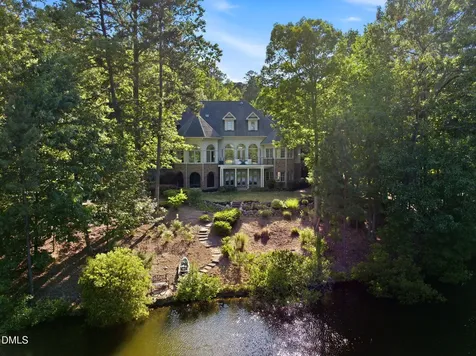 25303 Ludwell Chapel Hill NC 27517