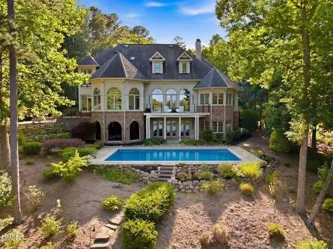 25303 Ludwell Chapel Hill NC 27517