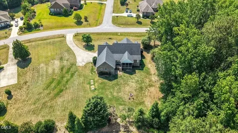 5124 Bartizan Drive Holly Springs NC 27540