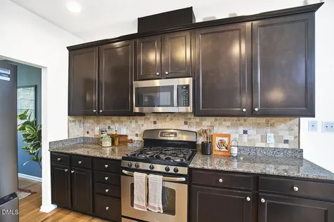 304 Shorehouse Way Holly Springs NC 27540