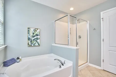 304 Shorehouse Way Holly Springs NC 27540