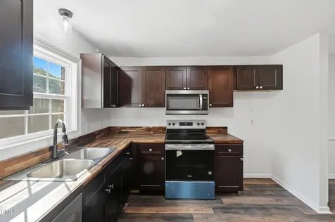 2901 Wicklow Place Raleigh NC 27604