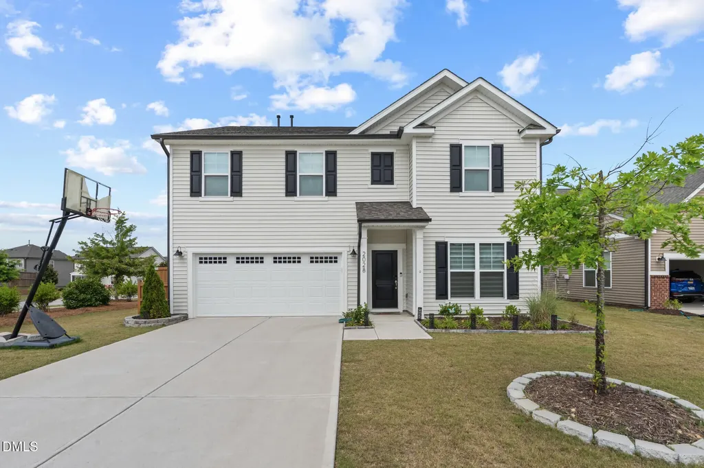 2028 Fox Chapel Place Fuquay Varina NC 27526