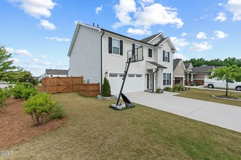 2028 Fox Chapel Place Fuquay Varina NC 27526