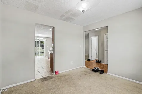6428 Saybrooke Drive Raleigh NC 27604
