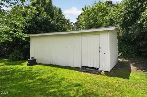1082 Quail Meadow Drive Fayetteville NC 28314