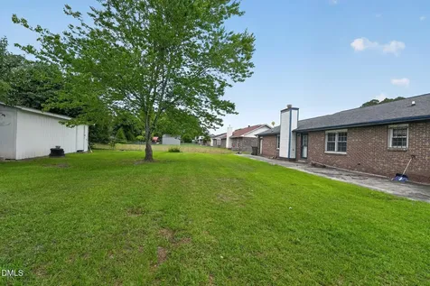 1082 Quail Meadow Drive Fayetteville NC 28314