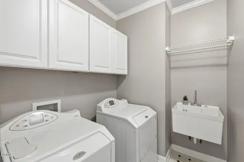 102 Southglen Drive Cary NC 27518