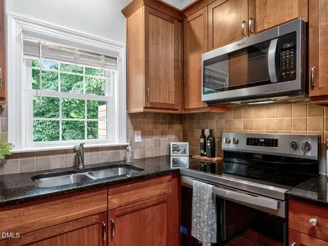 137 Lanigan Place Cary NC 27513