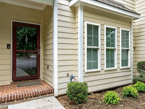 137 Lanigan Place Cary NC 27513