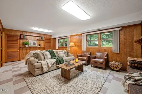 1103 Warren Avenue Cary NC 27511