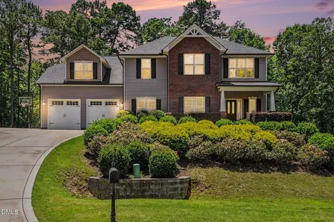 324 Gwendolyn Way Fuquay Varina NC 27526