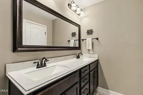 324 Gwendolyn Way Fuquay Varina NC 27526