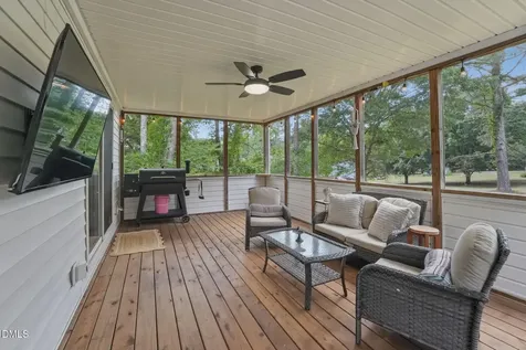 6 Sommerset Drive Clayton NC 27520