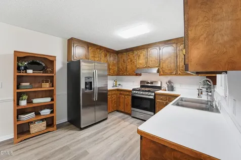6 Sommerset Drive Clayton NC 27520