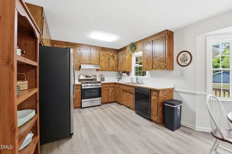 6 Sommerset Drive Clayton NC 27520