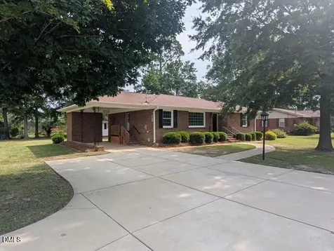 1108 Friendly Road Dunn NC 28334