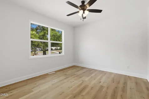 1437 Duggins Drive Burlington NC 27217