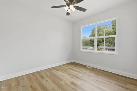 1437 Duggins Drive Burlington NC 27217