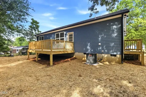 1437 Duggins Drive Burlington NC 27217