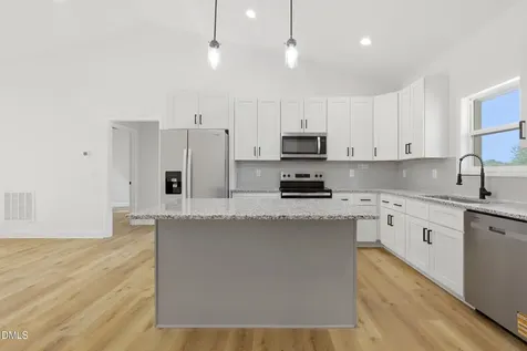 1437 Duggins Drive Burlington NC 27217