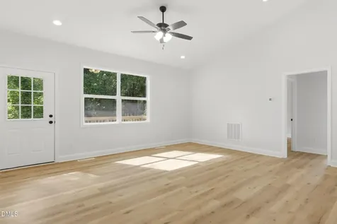 1437 Duggins Drive Burlington NC 27217