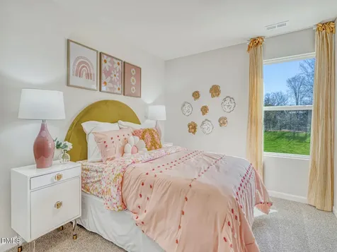805 Stream View Court Mebane NC 27302