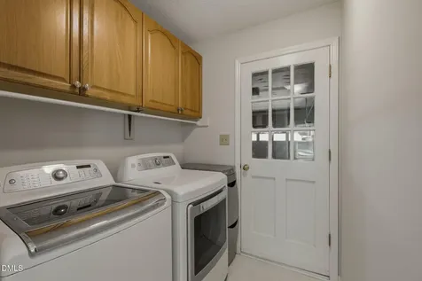 107 Cambrian Way Cary NC 27511