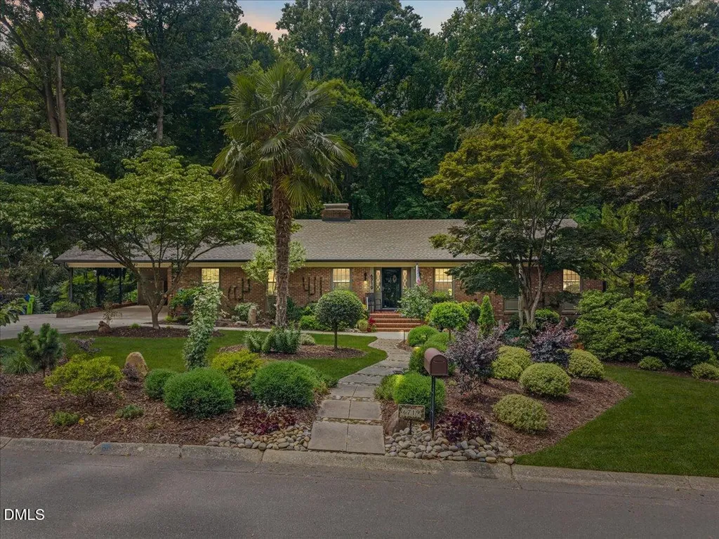 6719 Valley Lake Drive Raleigh NC 27612