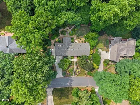 6719 Valley Lake Drive Raleigh NC 27612