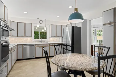6719 Valley Lake Drive Raleigh NC 27612