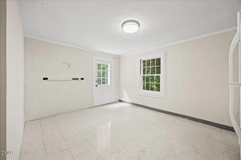 6719 Valley Lake Drive Raleigh NC 27612