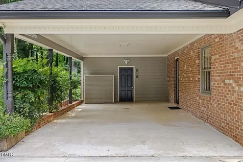 6719 Valley Lake Drive Raleigh NC 27612