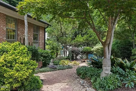 6719 Valley Lake Drive Raleigh NC 27612