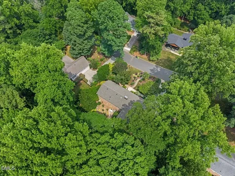 6719 Valley Lake Drive Raleigh NC 27612