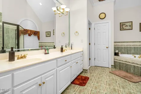 5030 Overlook Drive Elm City NC 27822