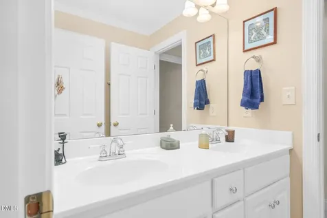 5030 Overlook Drive Elm City NC 27822