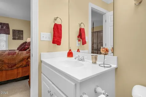 5030 Overlook Drive Elm City NC 27822