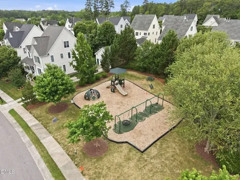 133 Factors Walk Lane Morrisville NC 27560