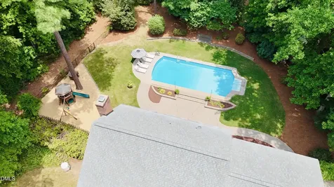 104 Larkwood Lane Cary NC 27518