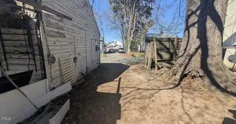 728 Durham Street Burlington NC 27217