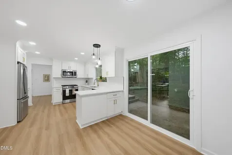 505 Longleaf Drive Chapel Hill NC 27517
