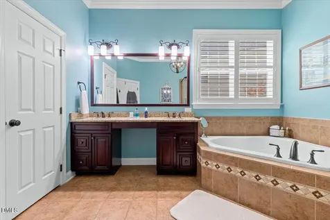 6 Beaufort Court Durham NC 27713