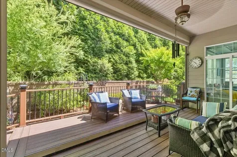 6 Beaufort Court Durham NC 27713