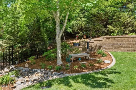 6 Beaufort Court Durham NC 27713