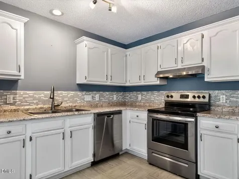 727 Avery Street Garner NC 27529