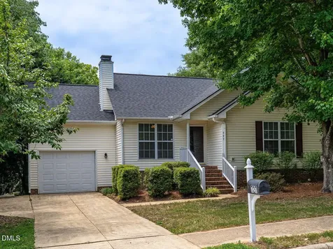 727 Avery Street Garner NC 27529