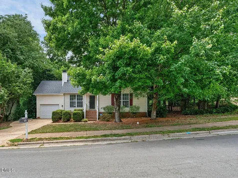 727 Avery Street Garner NC 27529