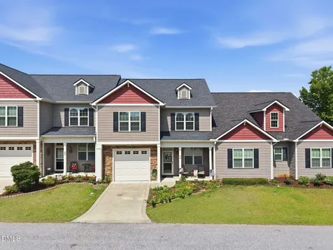 16 S Birch Creek Way Garner NC 27529