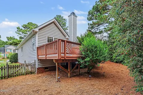 404 Ravenstone Drive Cary NC 27518